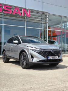DEMO VOZILO – NISSAN QASHQAI TEKNA 1.3 158 CVT 2WD